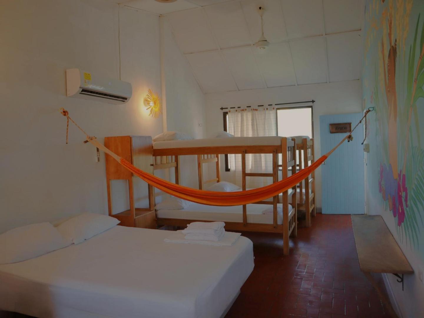 Hotel Mar Amar Casa De Playa Coveñas Esterno foto